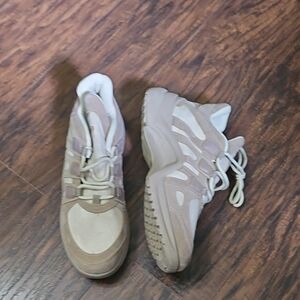 Women's Beige Sneakers